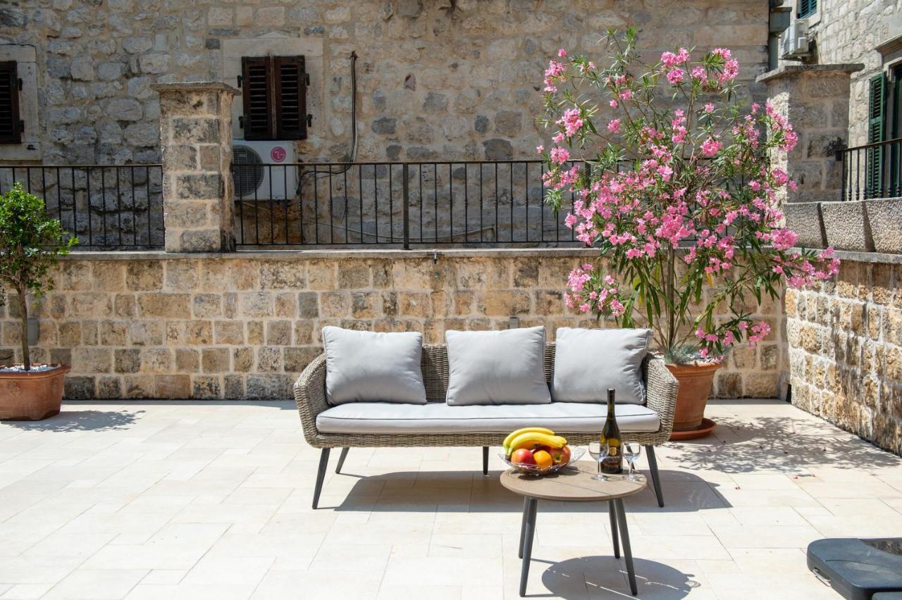 Katareo Apartments Kotor Exterior photo